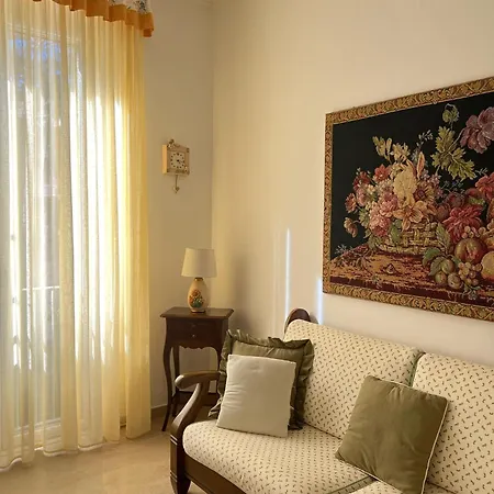 Radames House * Bari