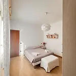 Radames House Bari